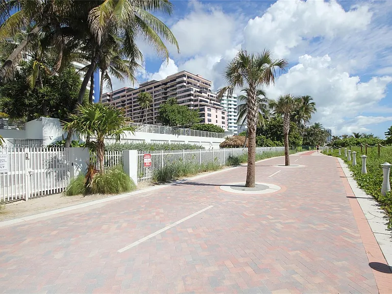 5161 Collins Ave #603 — Photo 51