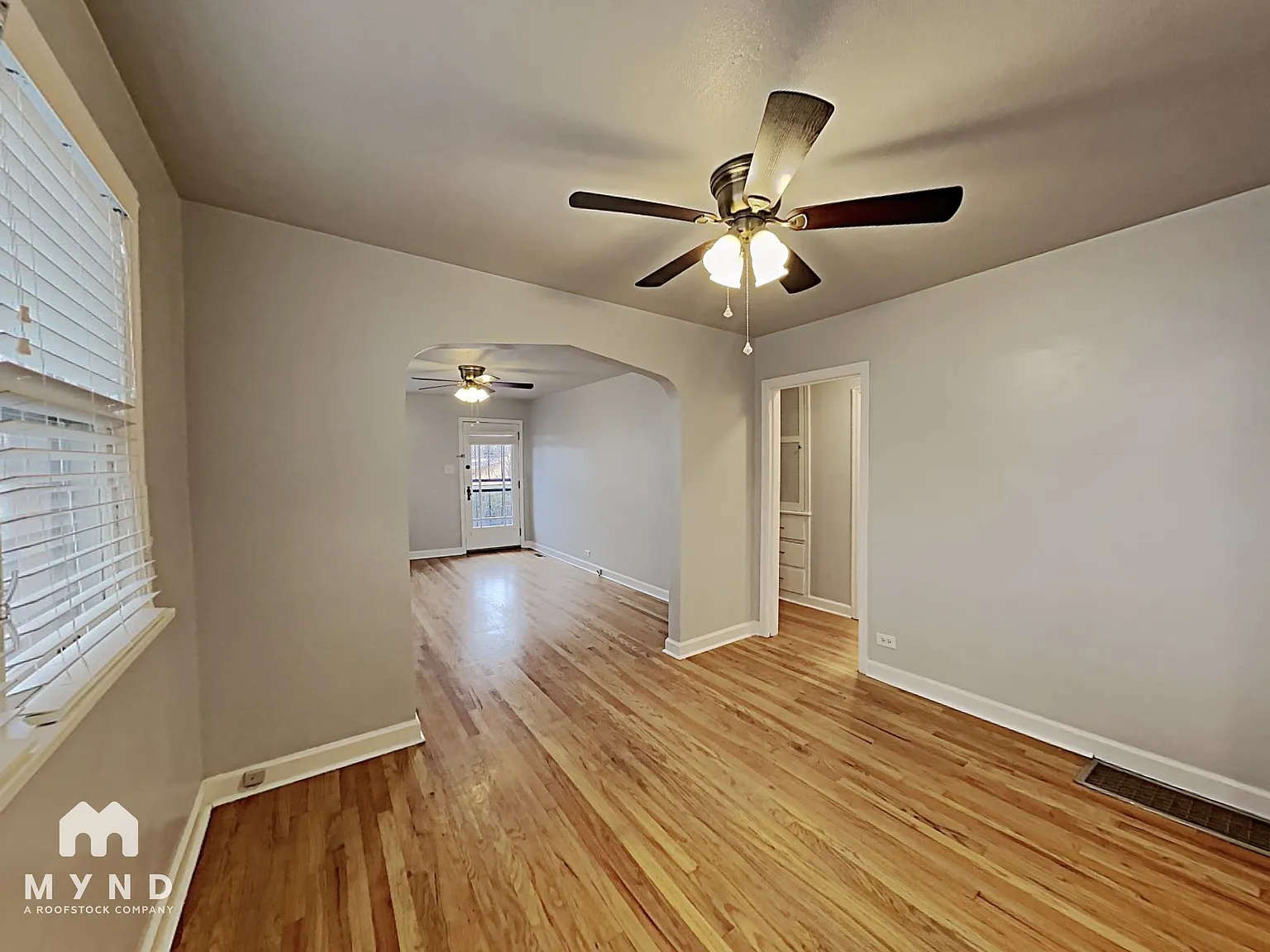 3 bed, 2.0 bath, 1800 sqft, $2,795 — Photo 4