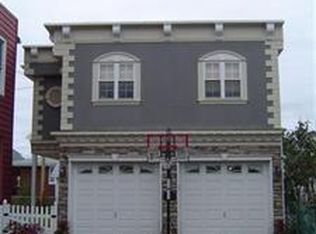 95 James St, Troy, NY 12183