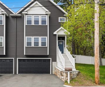 35 Woodland Rd #B, Wakefield, MA, 01880
