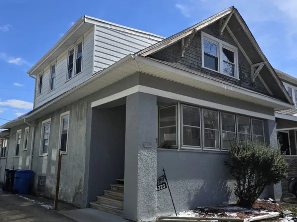 11223 S Longwood Dr, Chicago, IL 60643