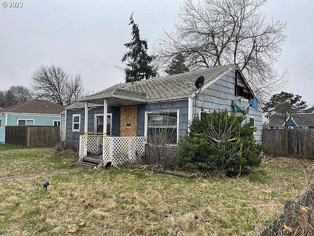 2nd image of 440 21st St