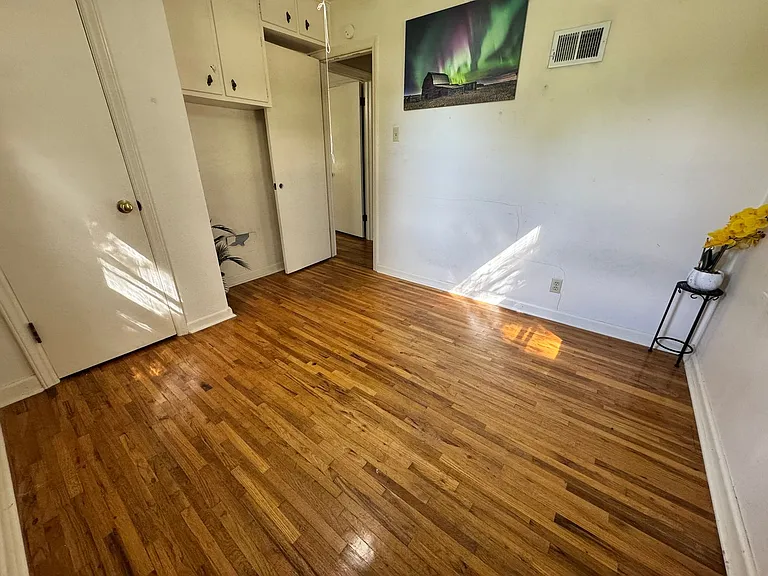 100 Norfolk Rd — Photo 30