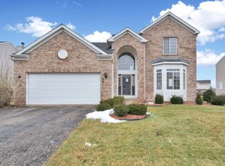 28 Sundance Rd, Matteson, IL 60443