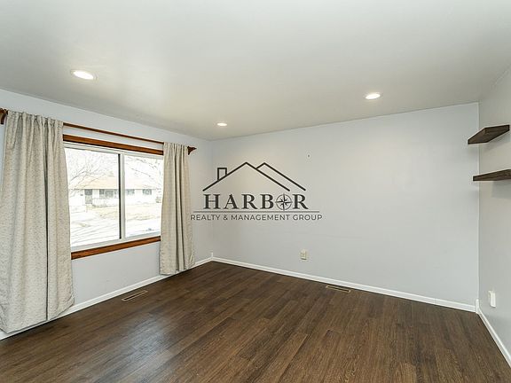 4th image of 3510 19th Ave NW