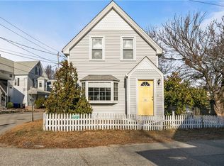 27 Balkcom St, Riverside, RI 02915