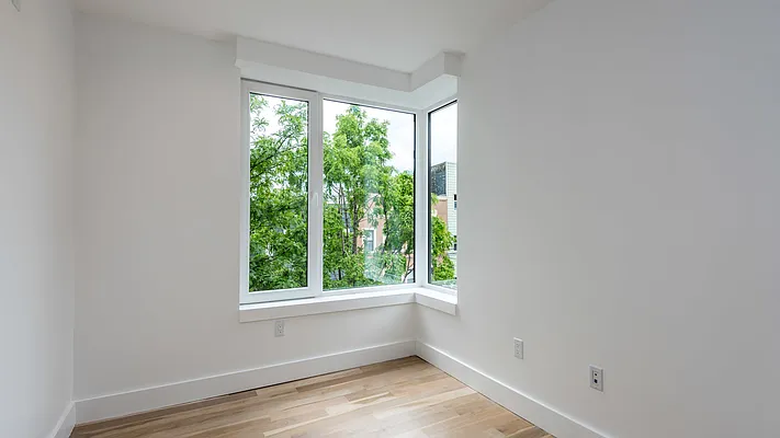 Rented by Nooklyn NYC LLC | media 70