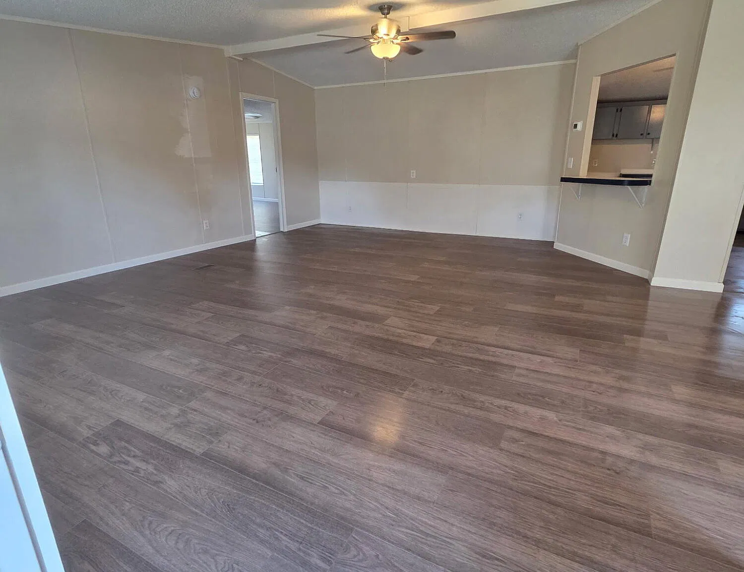 3 bed, 2.0 bath, 2048 sqft, $1,000 — Photo 3