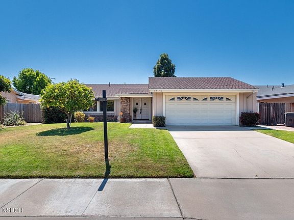 2nd image of 1971 Olive Dr