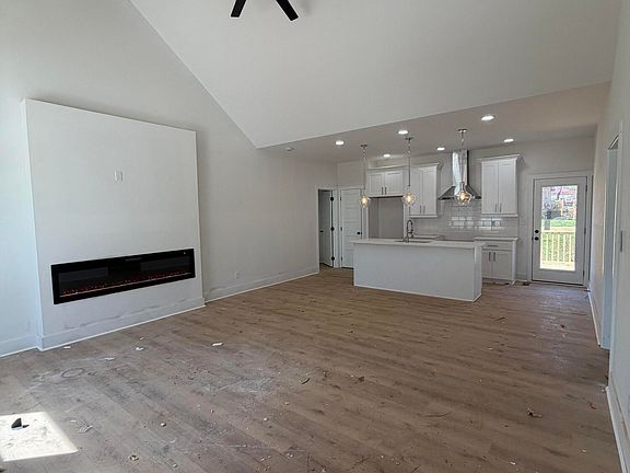 3rd image of 5005 Renezet Dr