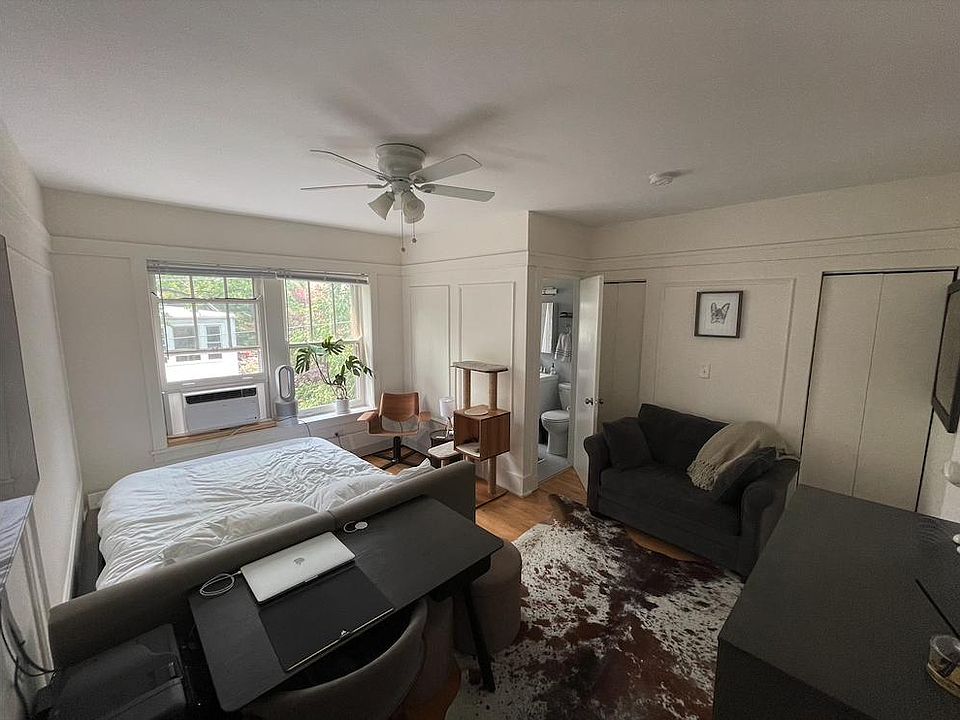 1st image of 4524 N Malden St APT 123