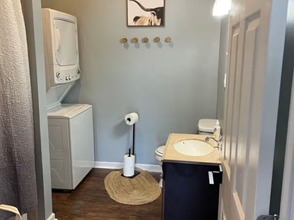 3rd image of 1301 S Lee Hwy #1299