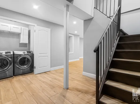 168 East 82nd Street image 1 of 18