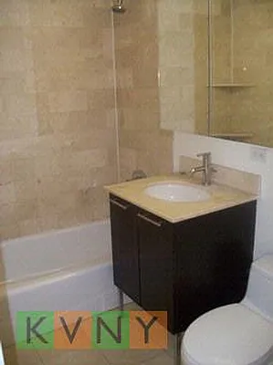 Rented by KVNY Soho | media 32