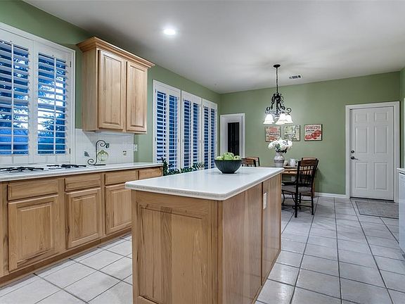 3rd image of 1301 Madera Ct