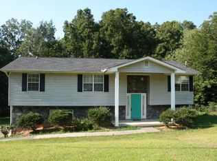 605 Cherokee Trl NW, Dalton, GA 30721