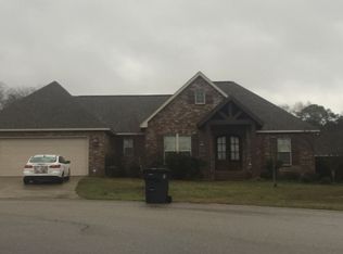 8 Springside, Hattiesburg, MS 39402