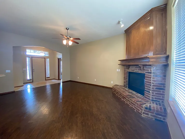 509 Allison Ln — Photo 15