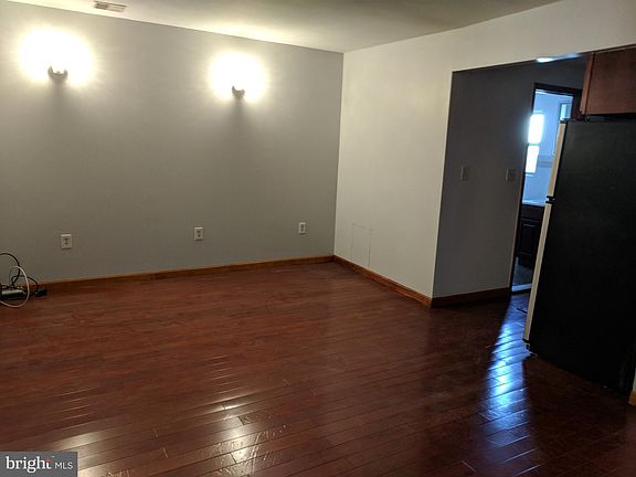 3rd image of 1830 South St #3F