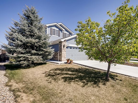 2nd image of 2215 Lupine Pl
