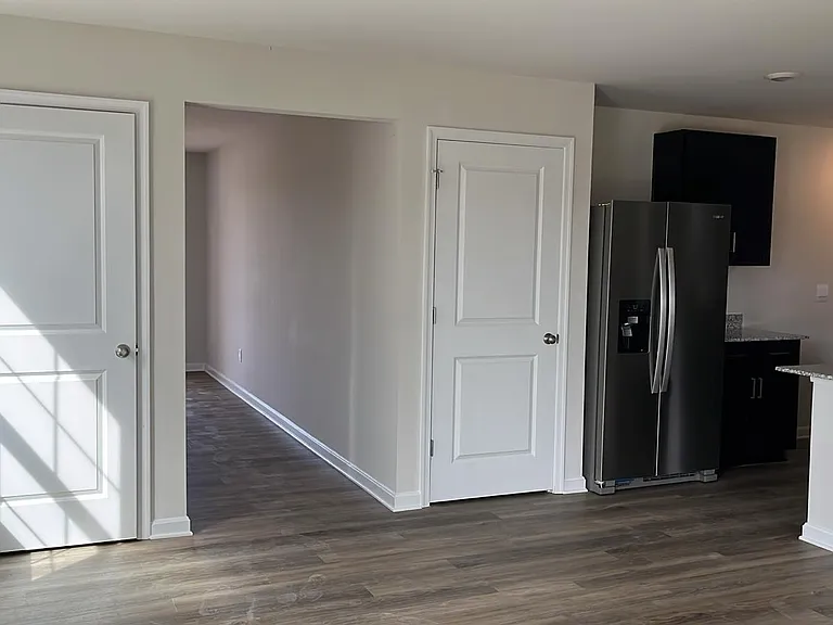 194 Hamstead Dr — Photo 6