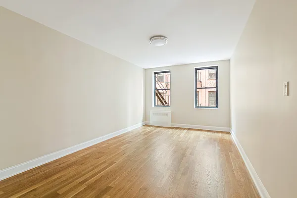 Rented by Compass | media 9