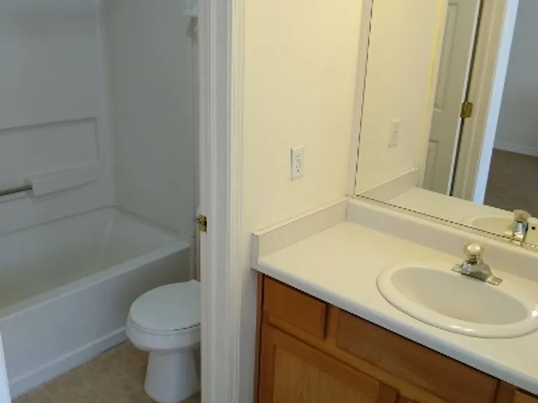 519 S 1275 W — Photo 20