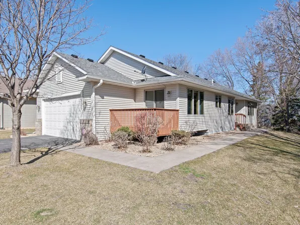 10165 3rd St NE, Blaine, MN 55434