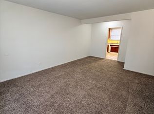 1745 E Appleton St APT 11, Long Beach, CA 90802