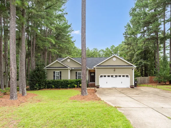 72 W Thicket Dr, Angier, NC 27501