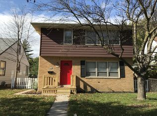 5745 N 91st St, Milwaukee, WI 53225