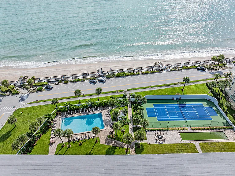 4141 Ocean Dr #403 — Photo 34