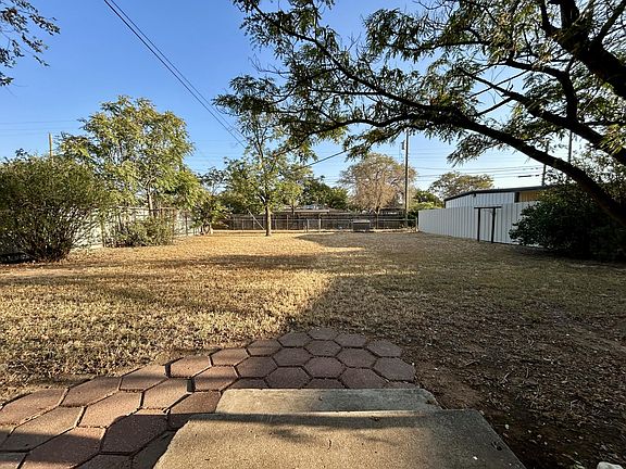 3rd image of 2506 37th St
