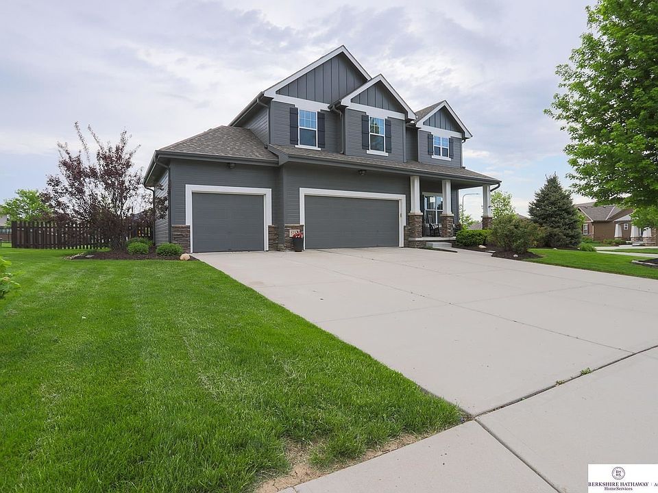 1st image of 6217 S 195th St