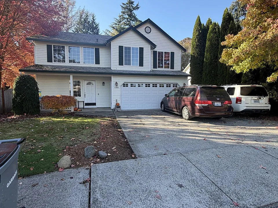 1202 NE 17th Ave