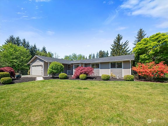 3rd image of 16824 Snohomish Avenue