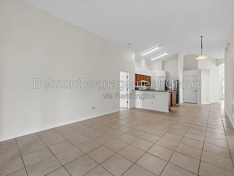 2127 Korat Ln — Photo 9