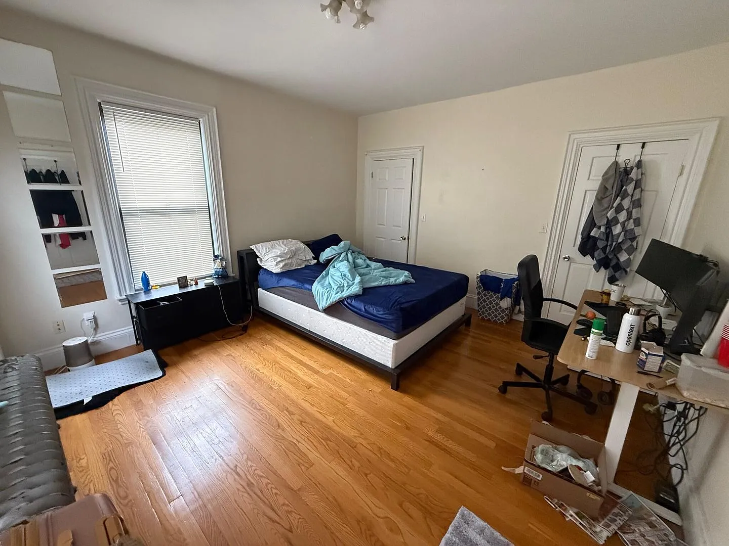 Gorgeous, Affordable and Student Friendly Apartment Near T! Perfect for BU students on a budget — Photo 3