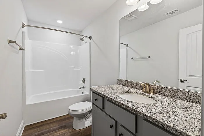 15740 Rachael Dr — Photo 26