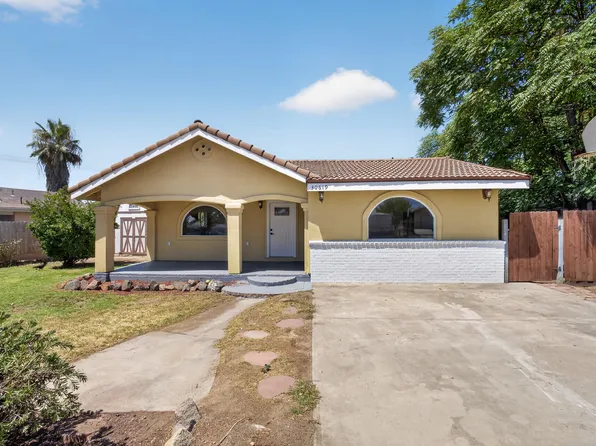 30619 Kame Drive, Goshen, CA 93227