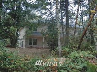 2038 NE Templar NW, Poulsbo, WA 98370