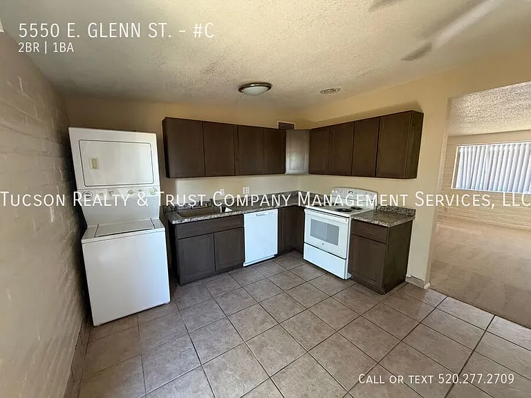 5550 E Glenn St #C — Photo 6