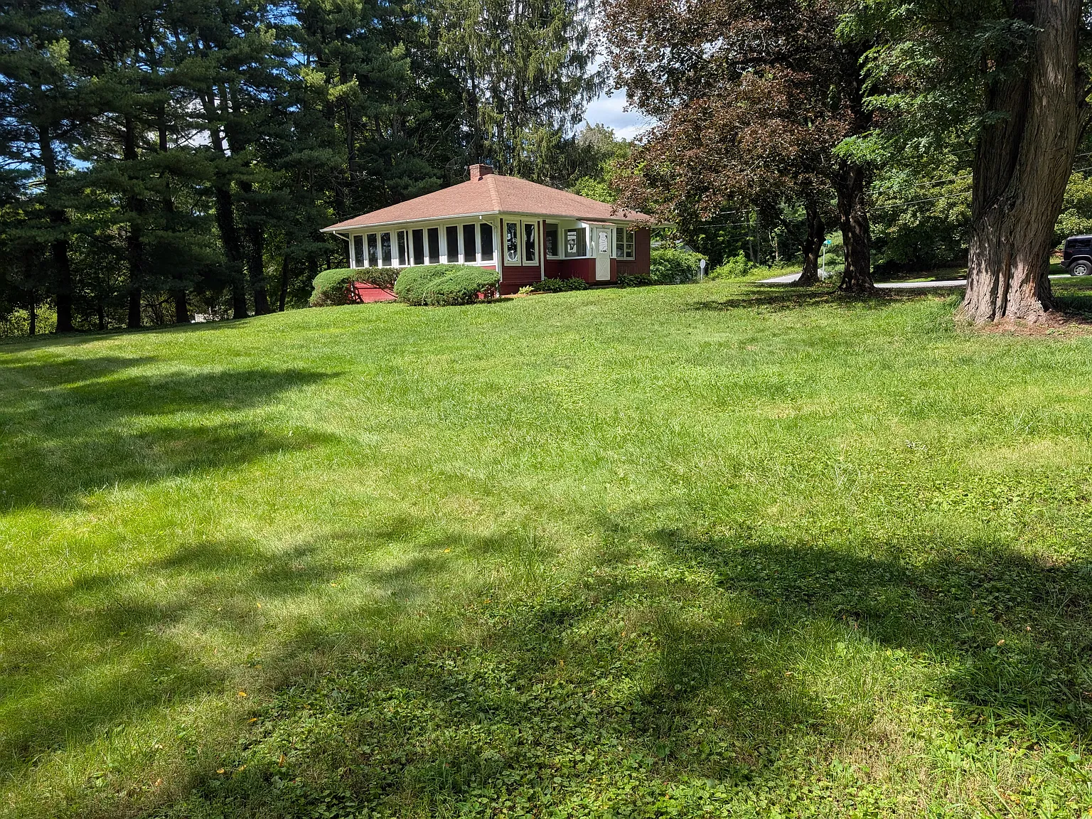 2 bed, 784 sqft, $2,200 — Photo 3