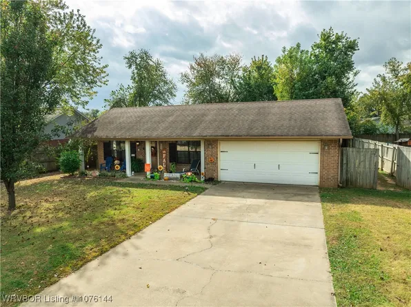 129 Commanche Loop, Roland, OK 74954