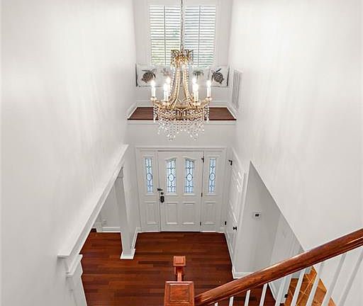 5th image of 222 Coffee St