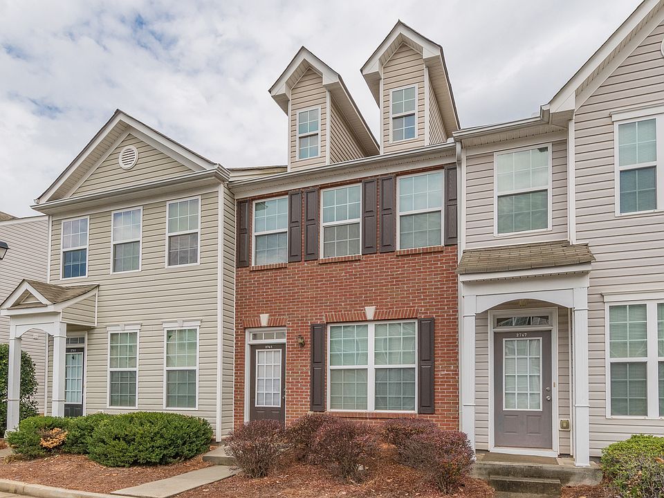 1st image of 2745 Heathrow Dr