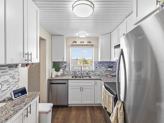 4th image of 3710 LAKE BAYSHORE DRIVE #k416
