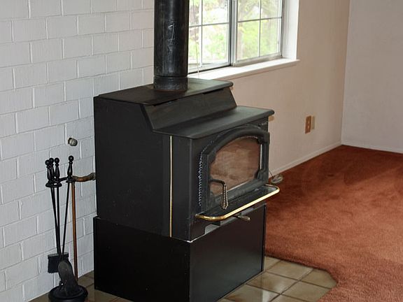 Wood stove