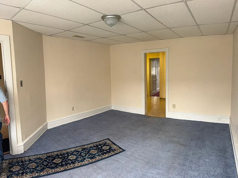 2433 Perkiomen Ave — Photo 14