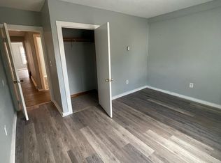 17 Bridge St #17C, Hardwick, MA 01037